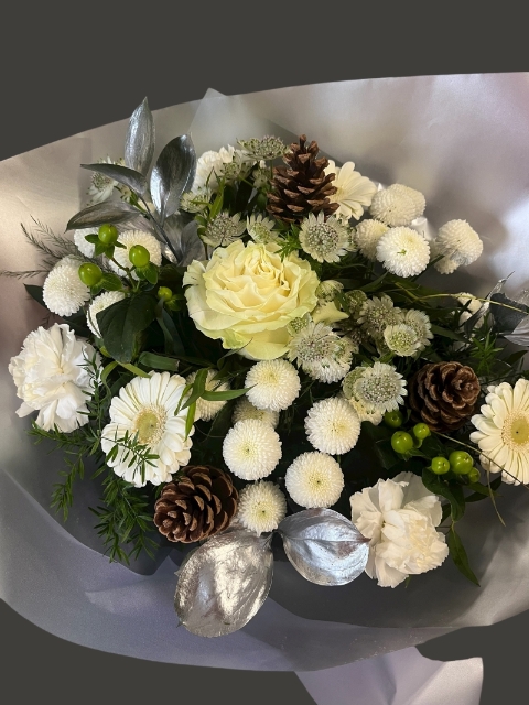 Yuletide  Splender  Bouquet